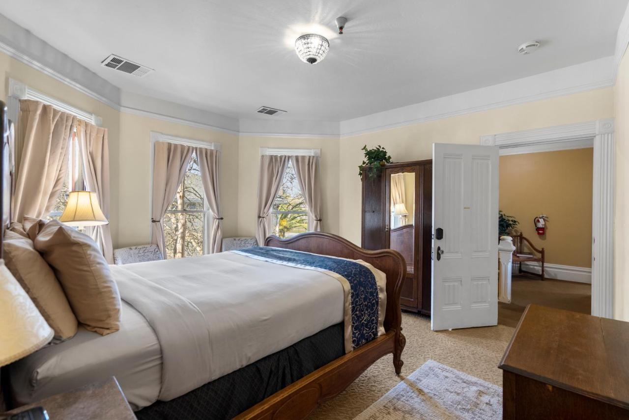 Hennessey House Bed And Breakfast Napa Exterior photo
